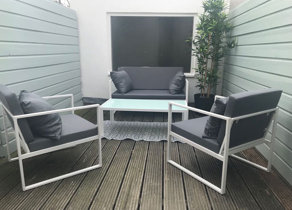 Herengracht apartments amsterdam tfrom bedroom to errace app 2